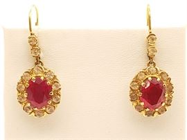 #54: 10k Gold Earings, 7.9g, Ruby
10k Gold Earings, 7.9g, Ruby
