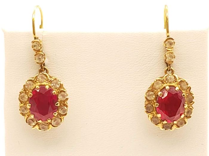 #54: 10k Gold Earings, 7.9g, Ruby
10k Gold Earings, 7.9g, Ruby