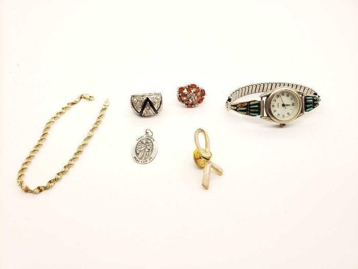 # 91 5.7g .925 Bracelet And Pendant With Costume Jewelry 5.7g .925 Bracelet And Pendant With Costume Jewelry