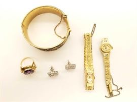 #93 Costume Jewelry, 2 Seiko Watches, Bracelet, Ring Costume Jewelry, 2 Seiko Watches, Bracelet, Ring 