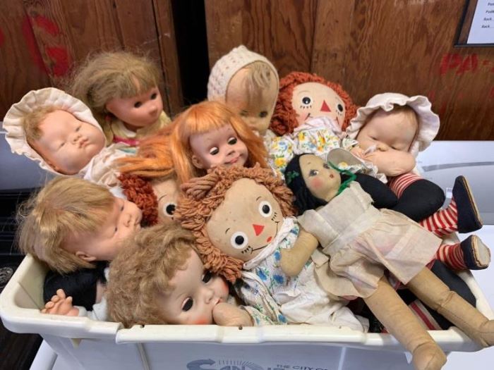 # 251 Tote of misc vintage dolls Tote of misc vintage dolls