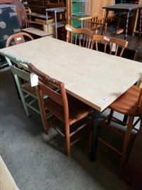#728: Dinner Table with 6 Vintage Miss match Chairs
Table measure 59" long 29 in the half 29" Tall