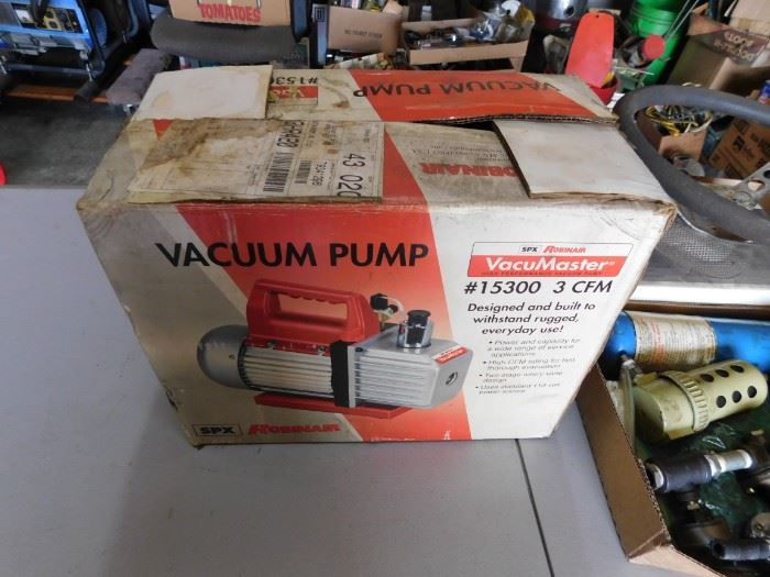 VacuMaster Vacuum Pump