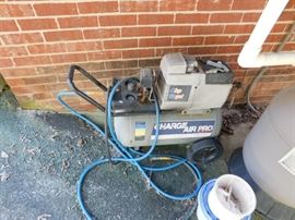 4 HP 12 Gallon Air Compressor