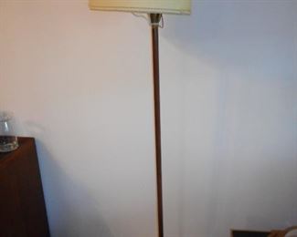 Mid Century Floor Lamp, Needs something!