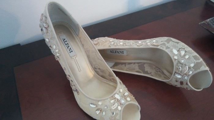 awesome dress shoes great for prom!