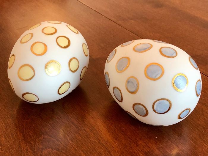 Joan Peters ceramic eggs