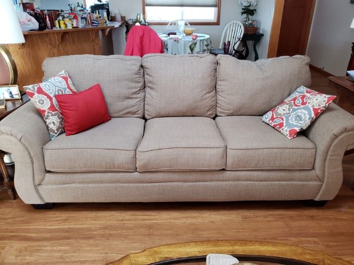 Sofa in nearly new condition.  Non-smoking household and extremely tidy!