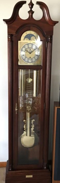 Sligh Grandfather Clock https://ctbids.com/#!/description/share/120991