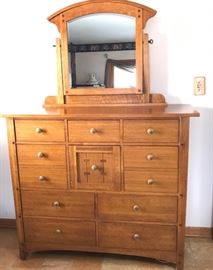 Thomasville Chest Take 1 https://ctbids.com/#!/description/share/121000