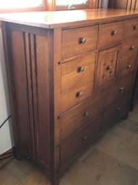 Thomasville Chest Take 2 https://ctbids.com/#!/description/share/121001