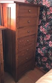 Thomasville Tall Chest https://ctbids.com/#!/description/share/121002