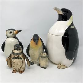 Penguins & Cookie Jar https://ctbids.com/#!/description/share/121182