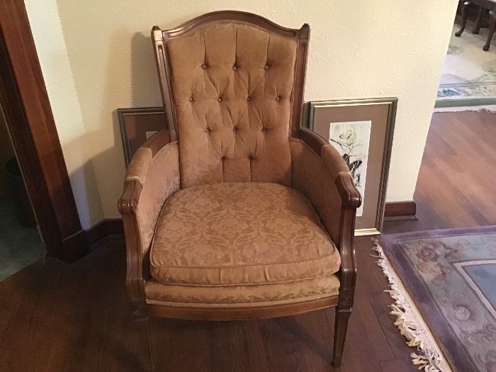 Pretty little vintage mocha chair