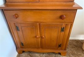 Heywood Wakefield Maple China Hutch Cabinet	69x36x18in	HxWxD