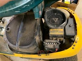 Yard-Man Yard Bug Riding Lawn Mower 13B-325-401	 