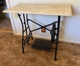 	White Cast Iron Treadle Sewing Machine Base Table Marble top	28x32x18in HxWxD