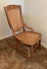 Antique Cane Rocking Chair	32X19X26IN	HxWxD