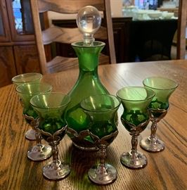 GREEN Farber Bros Cordial Decanter w/ 6 Glasses	