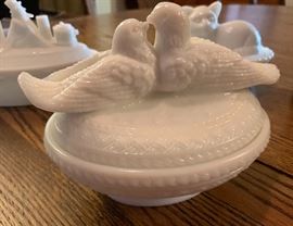Westmoreland Milk Glass Love Birds Covered Dish	