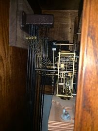 Ridgeway grandfather clock model 219	76X20.5X11.5IN	HxWxD