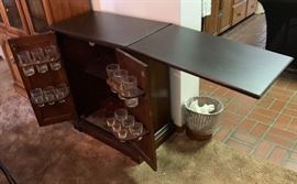 Vintage Walnut Bar w/ Owl Glasses	33x28x16in	HxWxD