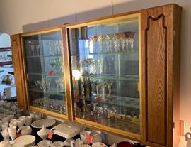 Oak Wall Mounted Display Case Lighted (Buyer Removal )	37x72x8in	HxWxD