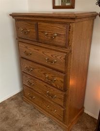 Furniture Traditions Oak 5 Drawer Dresser	52x35x17.5in	HxWxD