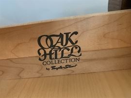 2 Oak Hill by Temple Stuart Nightstands PAIR	22x26x16in	HxWxD