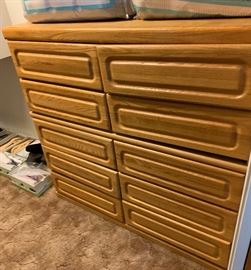 Cedar  Lined Oak Double Blanket Cabinet	46x48x16.5	HxWxD