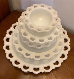 5pc SET Anchor Hocking Milk Glass Lace Edge Plate/Bowl Set