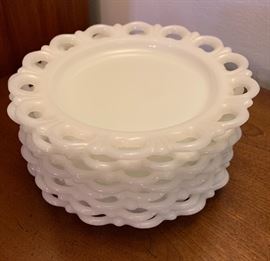 8 pc Anchor Hocking 8in Plates	