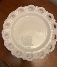 8 pc Anchor Hocking 8in Plates	