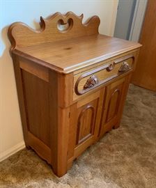 Antique Wood Cupboard/Console Cabinet	35x30x16in	HxWxD