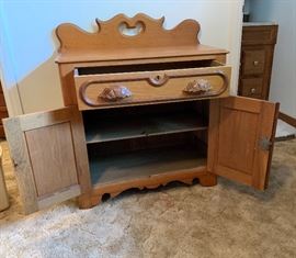 Antique Wood Cupboard/Console Cabinet	35x30x16in	HxWxD