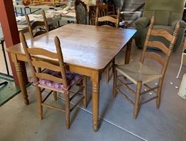 Antique Oak Table w/ 4 Chairs	