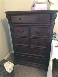 Broyhill "chester" drawers