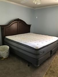 Broyhill king size bed with mattress