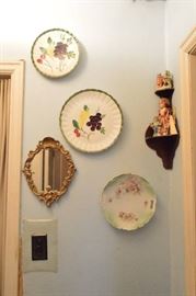 All decor hanging in hallway