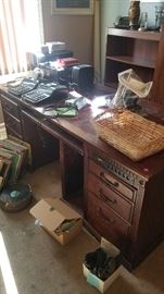 Desk $60.00