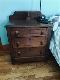 Antique 3 drawer dresser/side table 