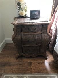 pair of night stands 