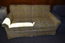 VINTAGE LOVESEAT
