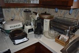 SMALL APPLIANCES