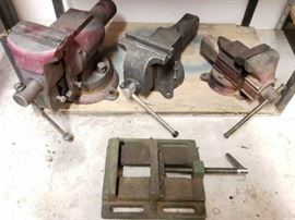 #54: 4 Vise's
4 Metal Vise's