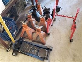 #69: Misc Jack Stands, Bottle Jacks Jack with Missing Caster, Engine Stand
Misc Jack Stands, Jack with Missing Caster, Engine Stand