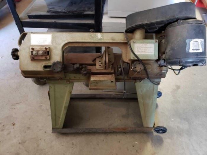 #65: Central Machinery Heavy Duty Bandsaw
Central Machinery Heavy Duty Bandsaw