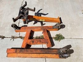 #81: 2000lb Engine Stand Model 4420
2000lb Engine Stand Model 4420