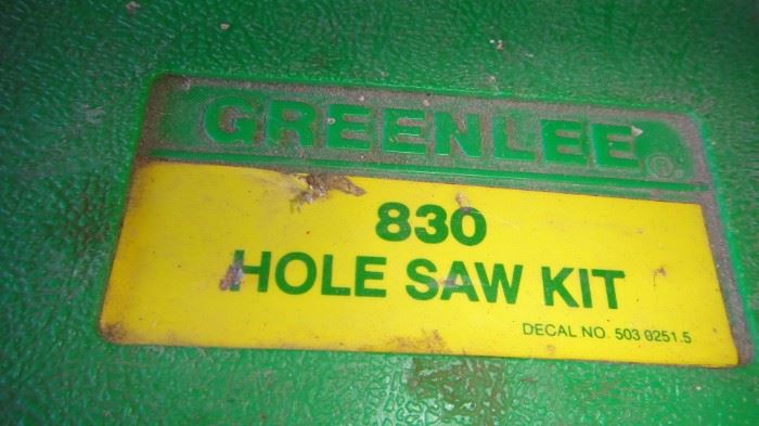 Greenlee 830 Hole saw kit
