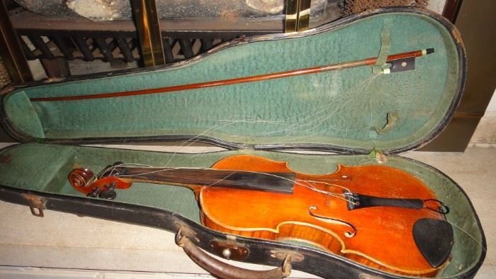 Vintage Violin, Violin & Case 